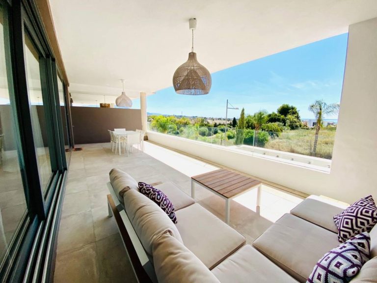 e9a4babf9b15233ef6c24209b465ab01 - 1