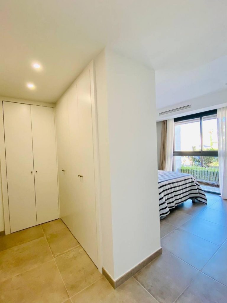 e9a4babf9b15233ef6c24209b465ab01 - 13