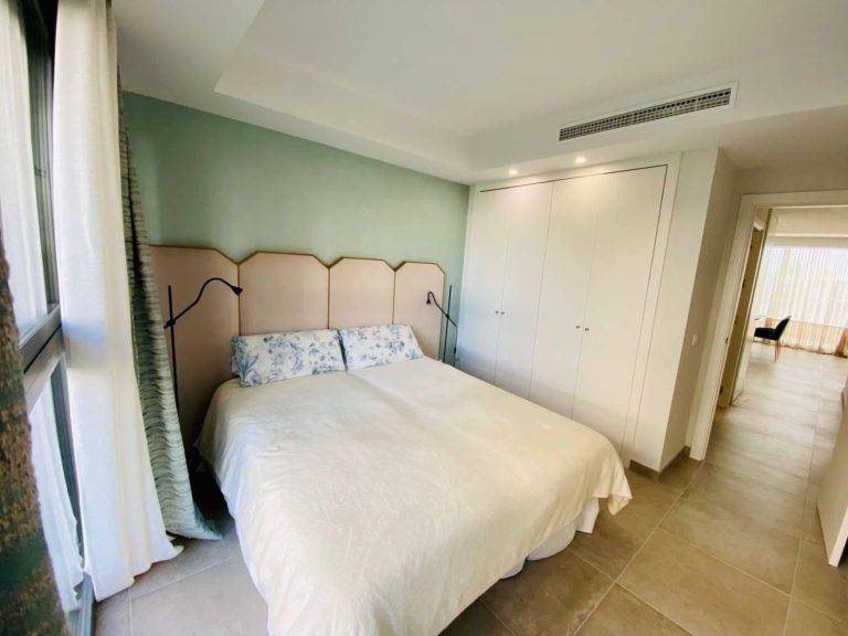 e9a4babf9b15233ef6c24209b465ab01 - 14