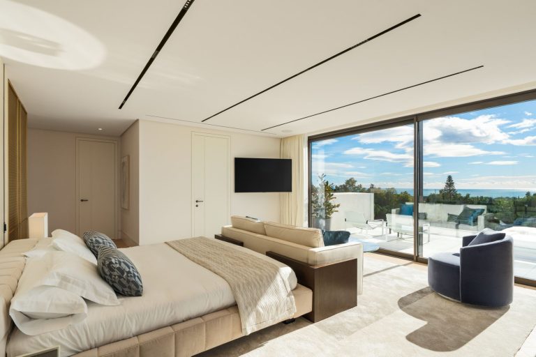 e9d4bab9ac0c25f32d55cbfe21f62e97 - 15