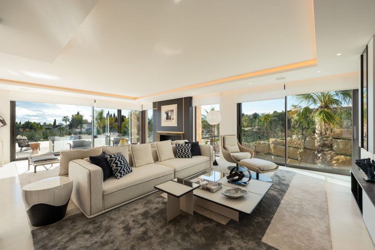 e9d4bab9ac0c25f32d55cbfe21f62e97 - 8