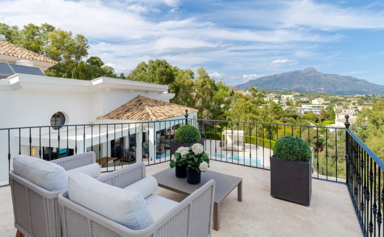 ea2d014686d294e8a668858c2696e465 - 16