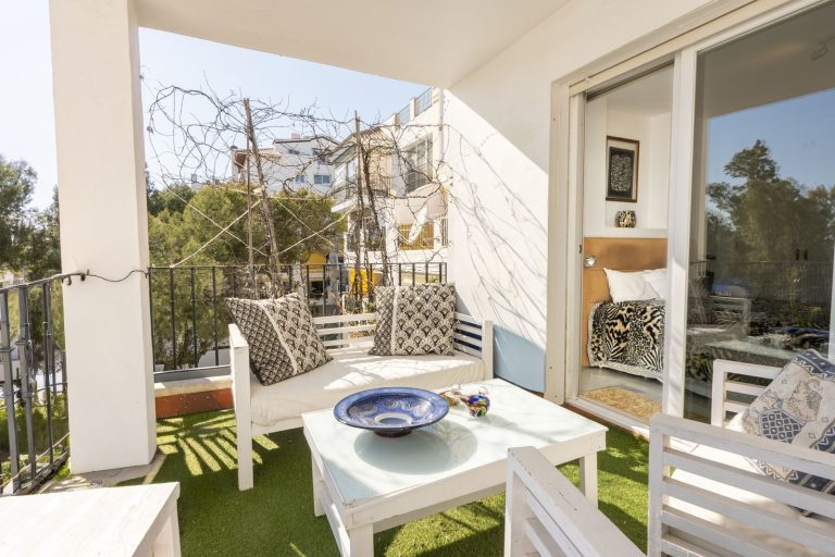 eafd343f3409f39d01b006a7b2145615 - 16