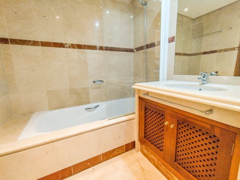 eb08de7772a00263b2fa06d8a78735c9 - 11