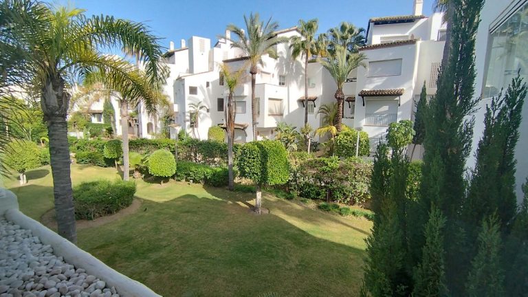 eb08de7772a00263b2fa06d8a78735c9 - 5