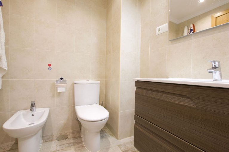 eb7bd264c80a4a805d5948b5a261708c - 13