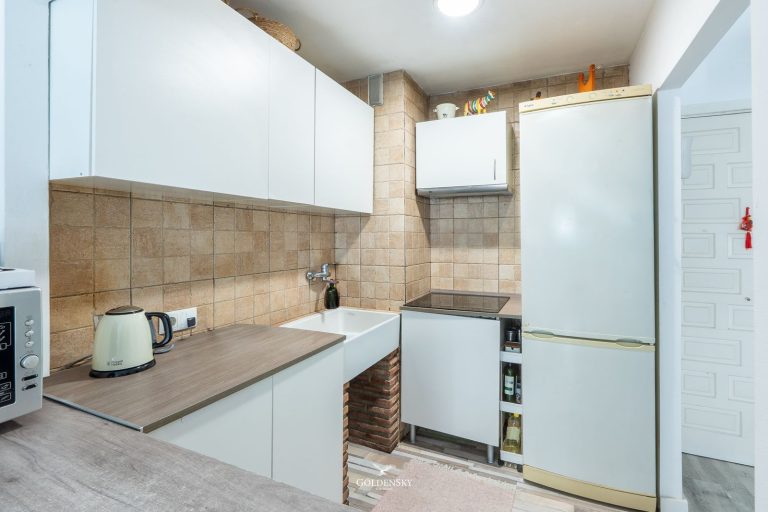 ec850a4ed000216e781c21ad0a5af4a6 - 12