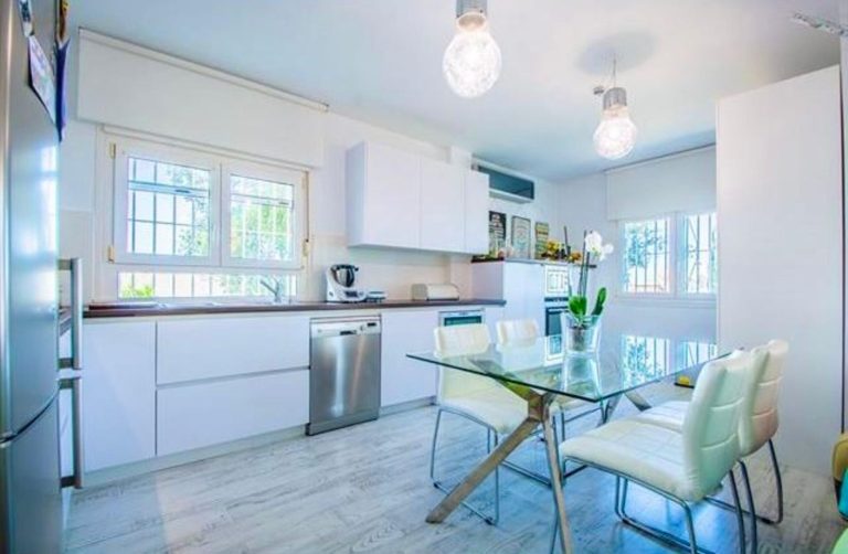 ece3ae8ba0f5418d73e7f3c1d647d306 - 3