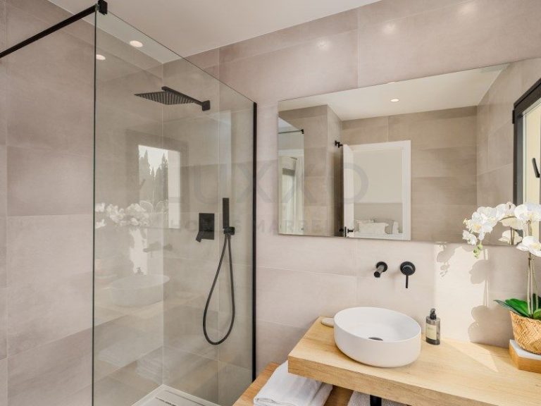 ee60d2936105e8430bb1df61926d1803 - 14