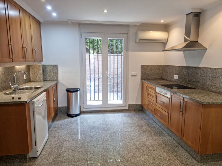 f1b0f7f1dc741b87ce3e7de197e8aef0 - 5