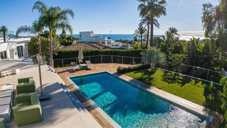 f1b545785df9b9c12c982ae39426c15c - 12