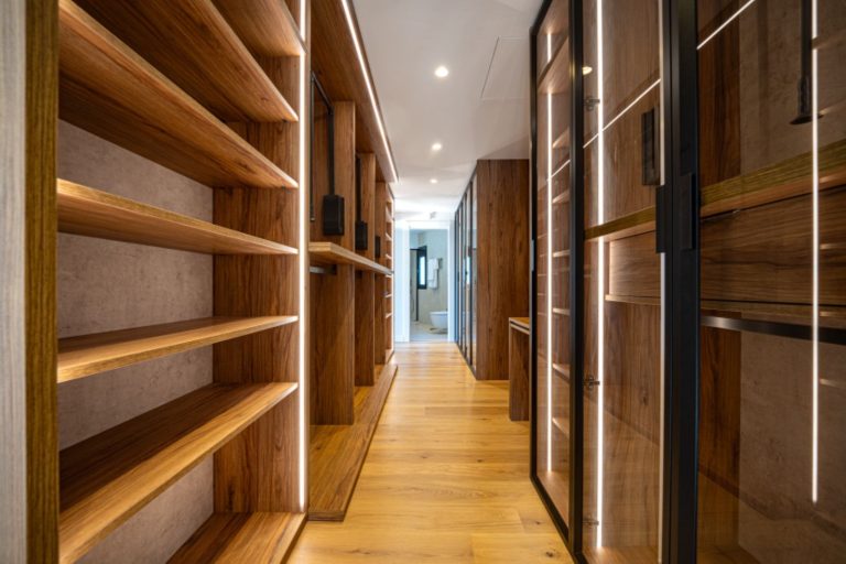 f1b545785df9b9c12c982ae39426c15c - 13