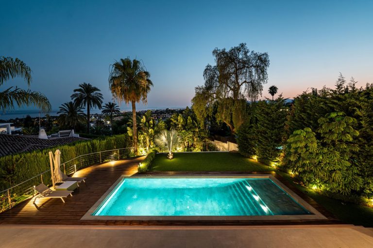 f1b545785df9b9c12c982ae39426c15c - 6