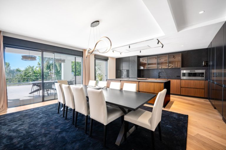 f1b545785df9b9c12c982ae39426c15c - 8