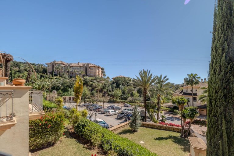 f1e531023c5d211c747264fee45eaae1 - 15