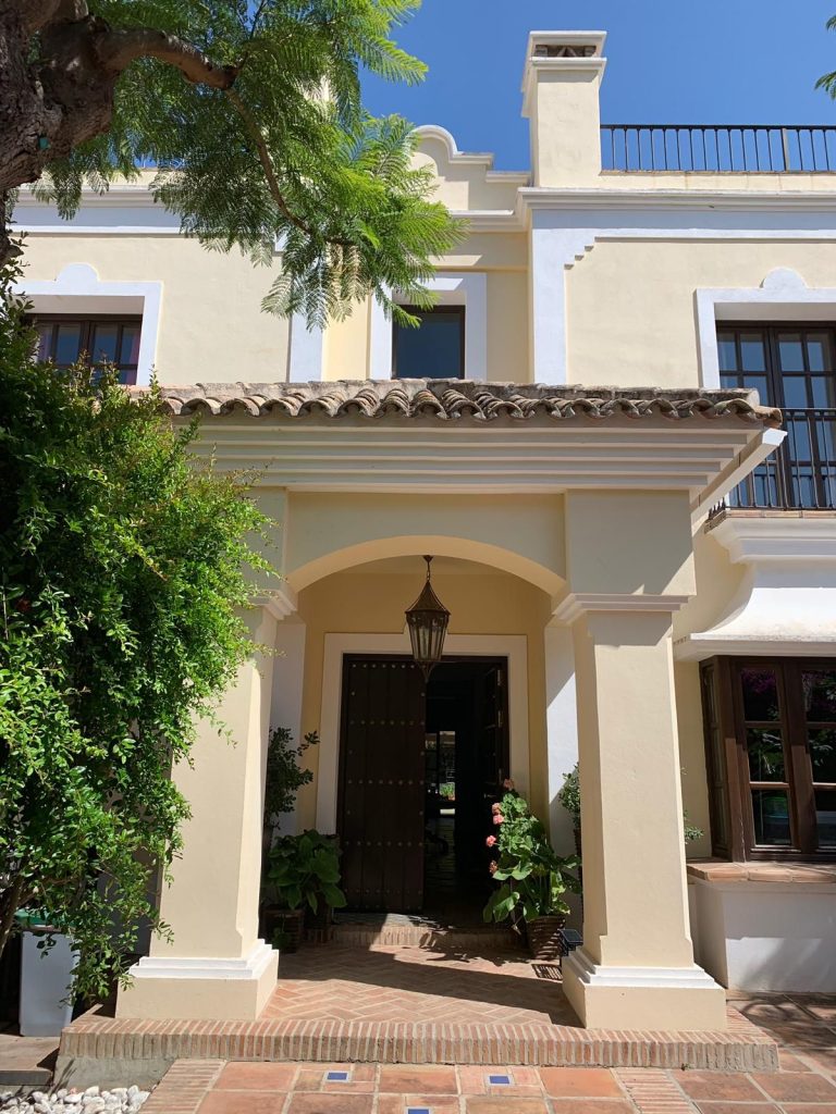 f25c395d2734bf6979b2a88a97d8f8be - 6