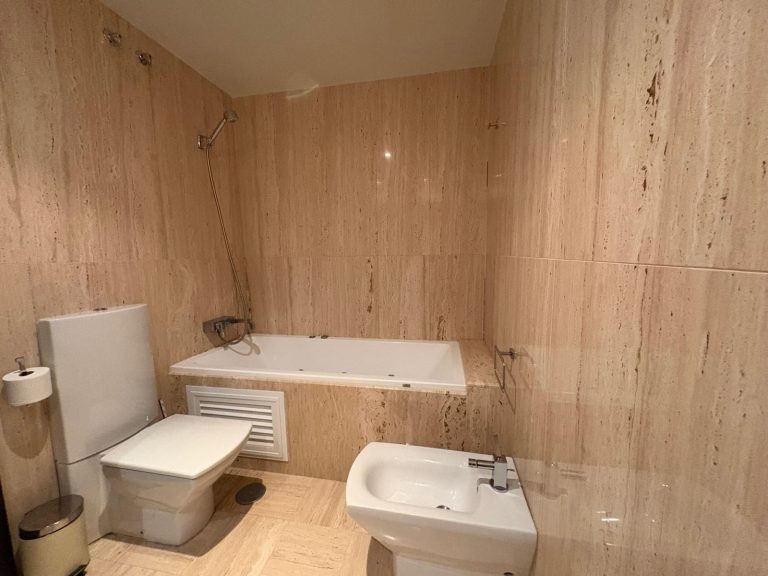 f3b0a0c97a3ce614fda916240140302d - 16