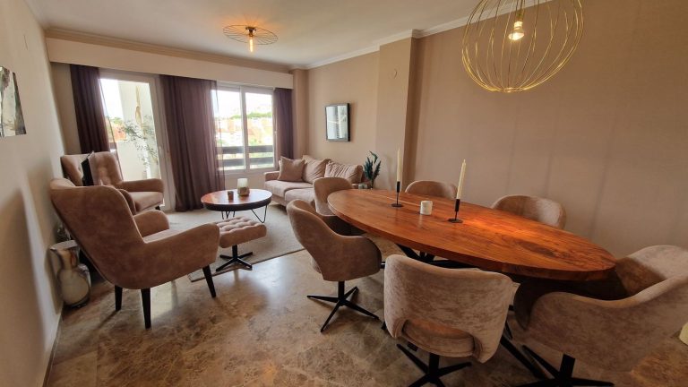 f64fefe0e4a96267925be5f76e840f9d - 3