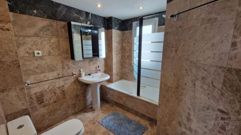 f64fefe0e4a96267925be5f76e840f9d - 6