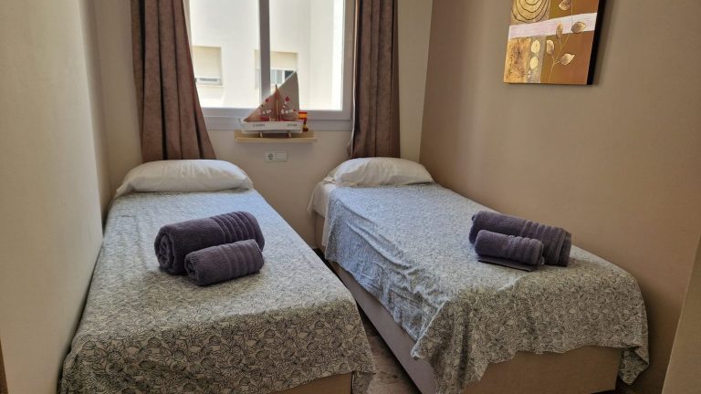 f64fefe0e4a96267925be5f76e840f9d - 7