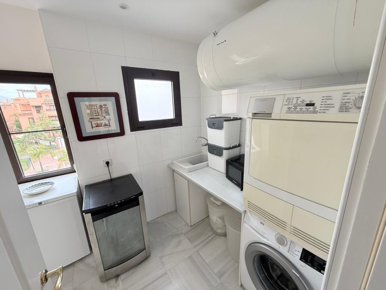 f6cc61f25d95452927509c27c557bf1e - 8