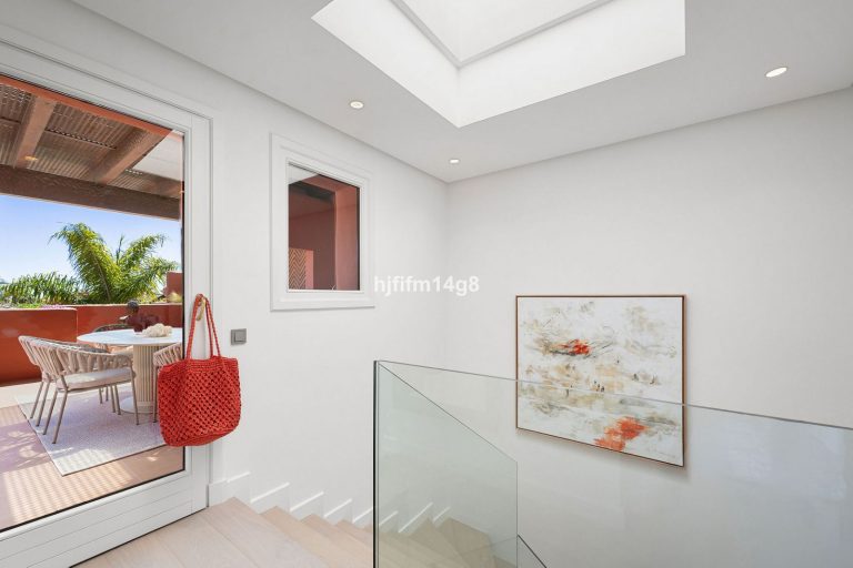 f6f75e91822d54b4758f984d7b44c4d1 - 13