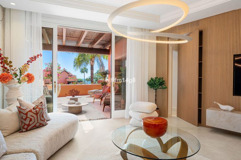 f6f75e91822d54b4758f984d7b44c4d1 - 4