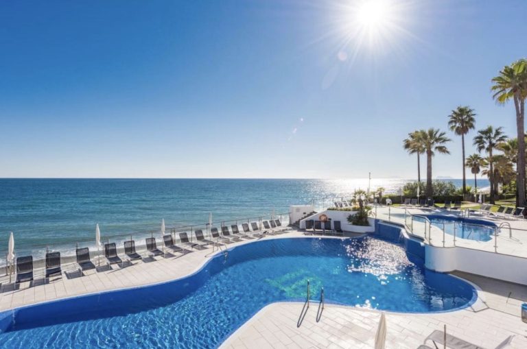 f70ab445fbb3abbe2da3b14510c59cfa - 1