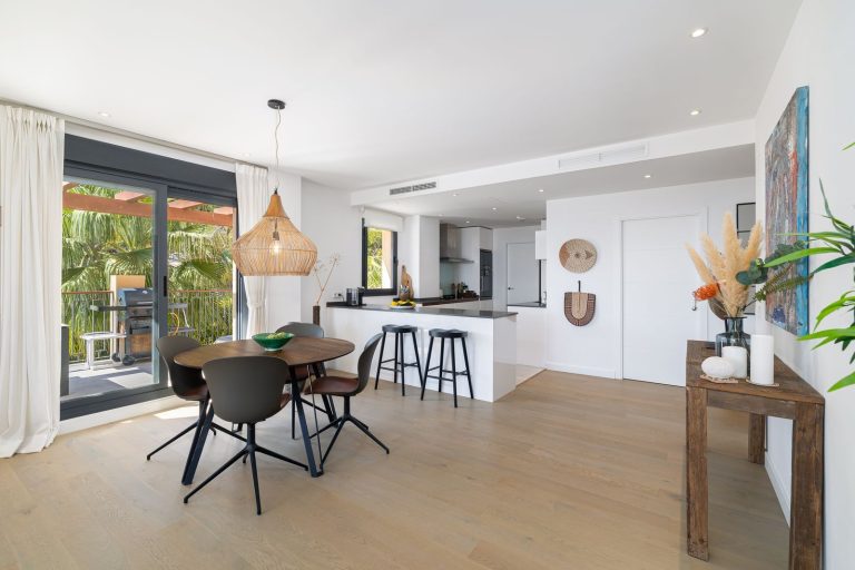 f7ed8ca443bcf37792fb1899005872a3 - 13