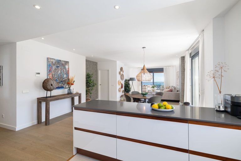 f7ed8ca443bcf37792fb1899005872a3 - 14