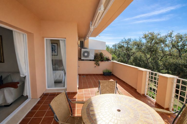 f84a5d82b3148e4b712e3146318ae9de - 12