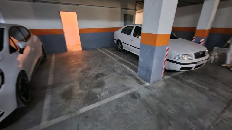 f93f695c3e76e95bff86989e8c8a8a86 - 11