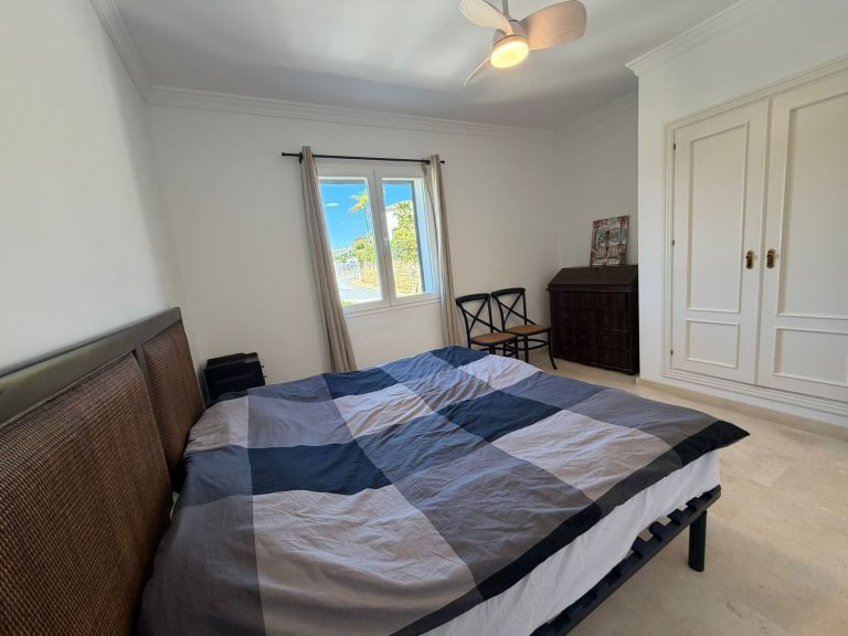 fb5bb2b2ae1816f57066e916181052e9 - 16