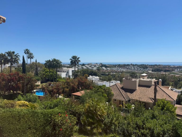 fb5bb2b2ae1816f57066e916181052e9 - 2