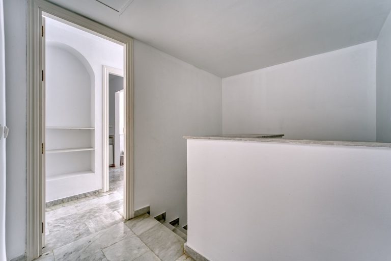 fb5d81c609a487b4d2d471d4b0bffdd9 - 10