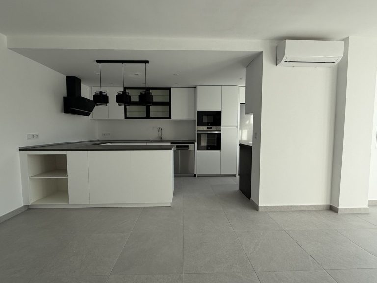 fc3be25aba9ff0d4afa5fbca1f29827f - 12