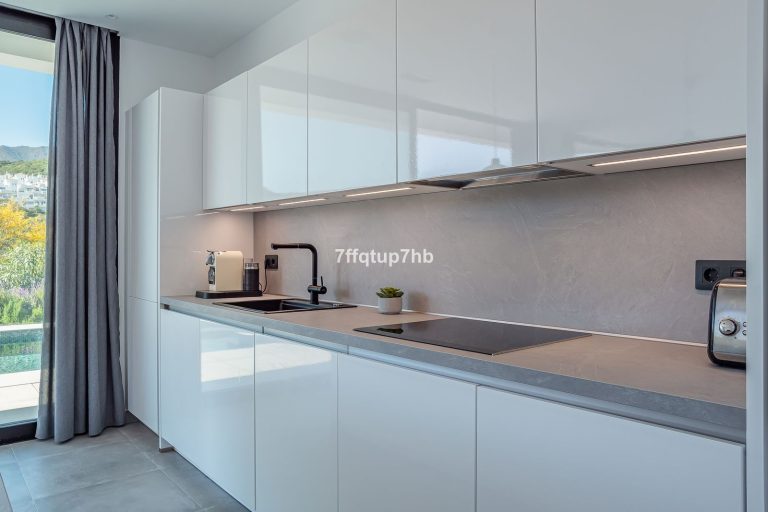 fcb099c96c1c5cf5920000a4400c250e - 12