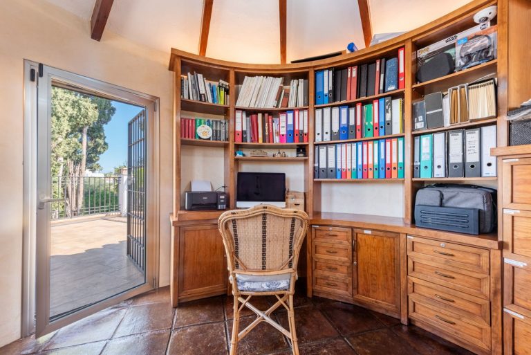 fcf7744ec20ab97a74ee340883d2b604 - 11