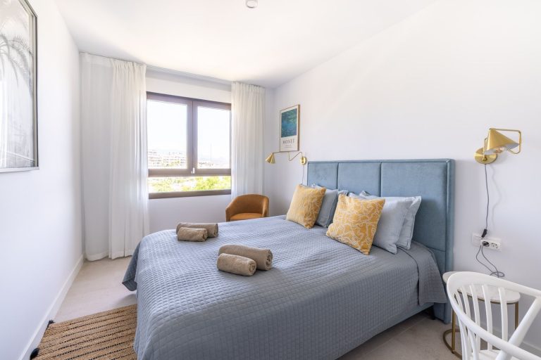 fd1b7e407a753ad3f5f7fc904c05d9a3 - 11