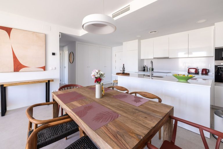 fd1b7e407a753ad3f5f7fc904c05d9a3 - 3