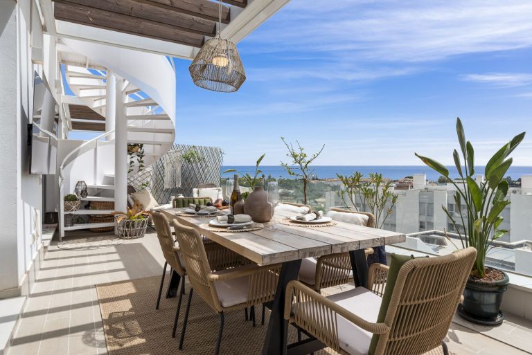 fd4fa7c7d237cddbe34684c8573cbf4a - 1