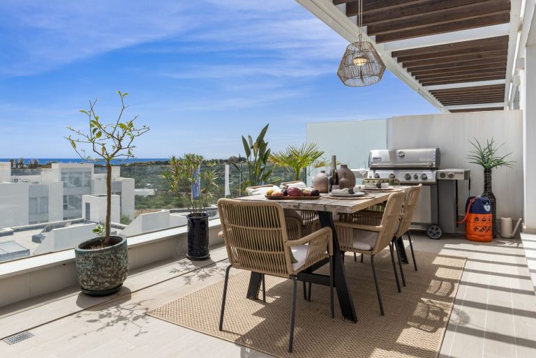 fd4fa7c7d237cddbe34684c8573cbf4a - 2