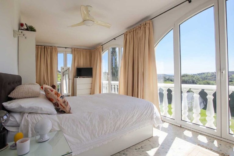 fd921fb12f5d2159fffb3ddb60d82394 - 16