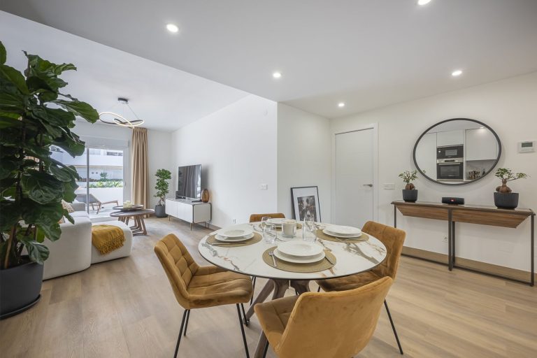 fe99e09417284bb37a0e1dab41aef693 - 6