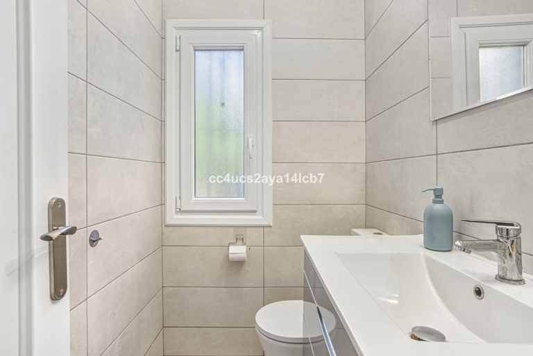 fed360ec271fd7ba1c6f8c6ec9b4099d - 10