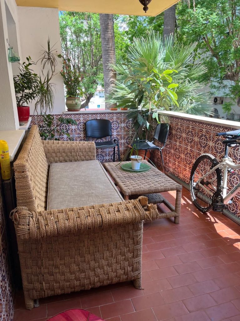 ff5b0a2c7db95a5804b5f5098c997614 - 1