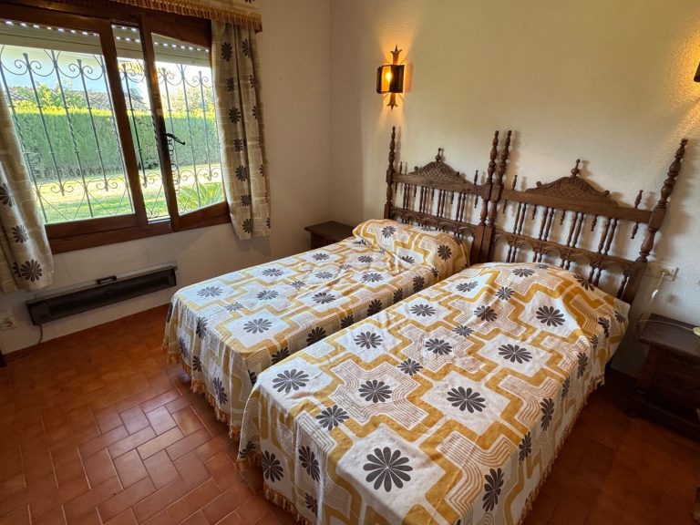 fffb5915692dffac4f364934aa94e0b8 - 4