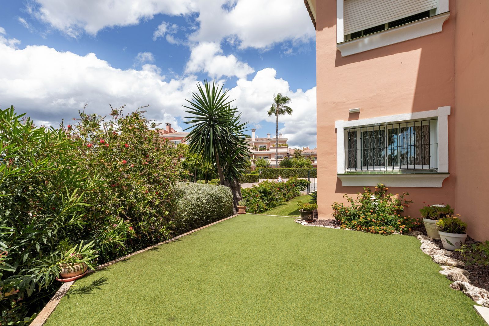 010a88cdbd3915fe2076e4005b17ab82 - 4