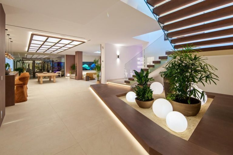 567f20ce7c53551b2429f14a23f1f2e2 - 8
