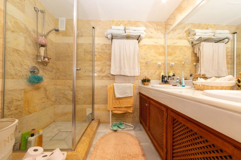 827a958e48df3ca48b8416933cb6a3bc - 10